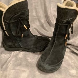 Patagonia Winter Boots. Black Leather